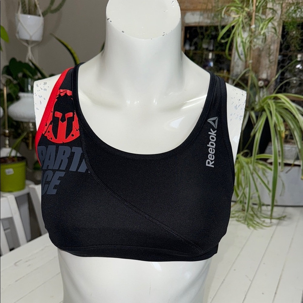 Reebok size small Black and Red Sports Bra like new